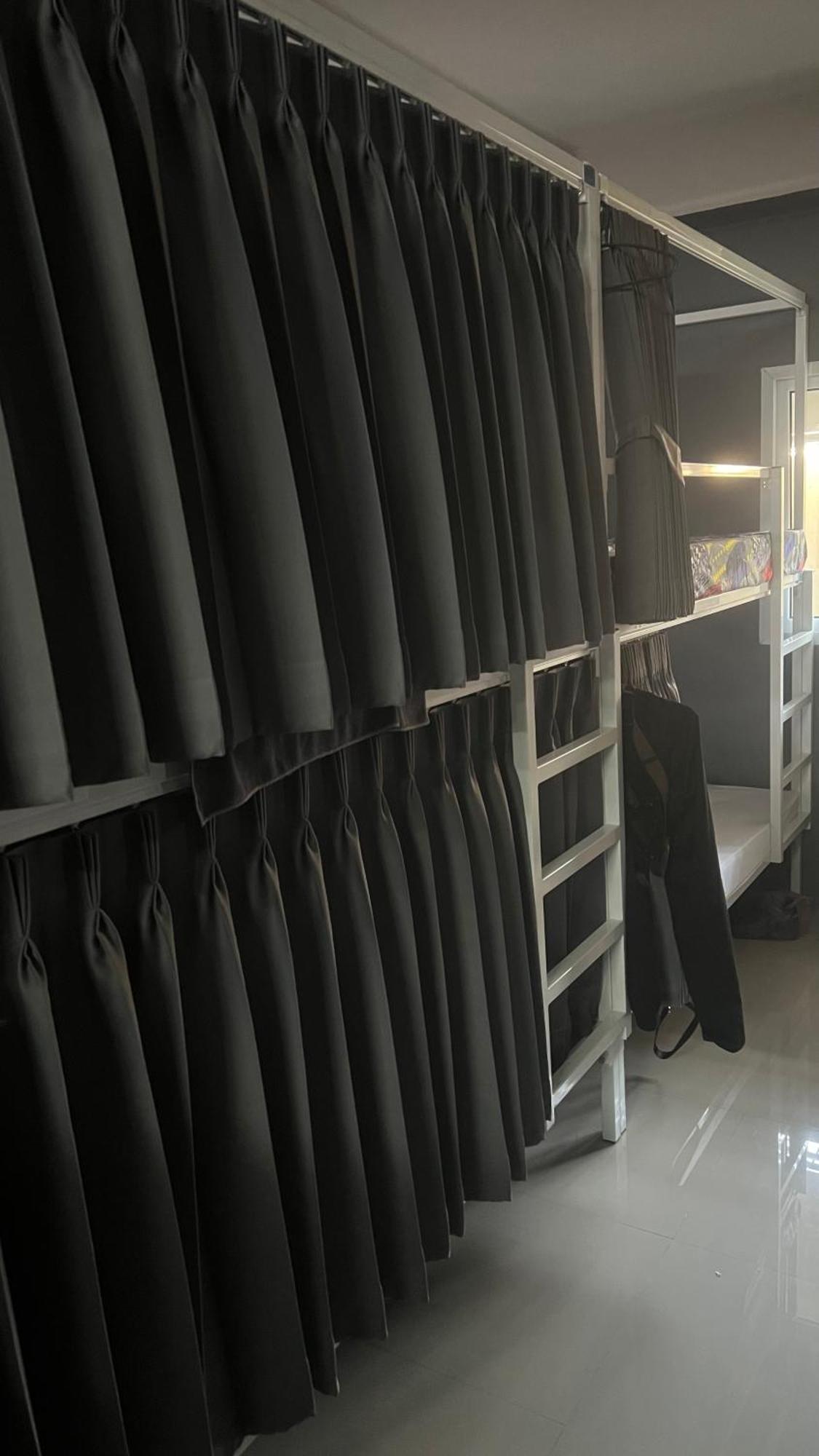 W District Hostel Bangkok Zewnętrze zdjęcie